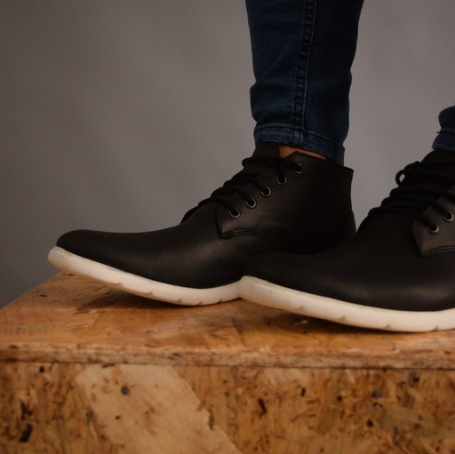 [BDTTCAL401727E] BOTA JAMES